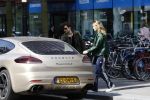 Amsterdam 30 maart 2017
Waylon haalt Joelle Witschge thuis op in zijn porsche panamera.