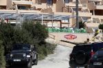 ibiza Cala tarida 1 mei 2017
Wesley Sneijder gaat een club / restaurant openen op het strand van Cala Tarida. Er wordt momenteel verbouwd. Het is hemelsbreed ongeveer 500 meter bij zijn huis / villa vandaan.