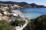 ibiza Cala tarida 1 mei 2017
Wesley Sneijder gaat een club / restaurant openen op het strand van Cala Tarida. Er wordt momenteel verbouwd. Het is hemelsbreed ongeveer 500 meter bij zijn huis / villa vandaan.