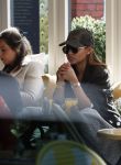 Amsterdam 20 april 2017 
Winonah de Jong op terras.