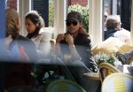 Amsterdam 20 april 2017 
Winonah de Jong op terras.