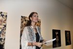 Amstelveen 13 april 2017
Opening expostie Micky Hoogendijk in het v d Togt museum door Humberto Tan. zangeres....