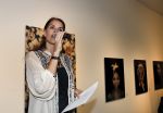 Amstelveen 13 april 2017
Opening expostie Micky Hoogendijk in het v d Togt museum door Humberto Tan. zangeres....