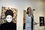 Amstelveen 13 april 2017
Opening expostie Micky Hoogendijk in het v d Togt museum door Humberto Tan. zangeres....
