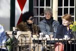Laren 16 april 2018
Ad Visser met zijn vrouw op terras bij het bonte paard.