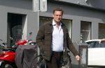 Amsterdam 14 april 2018
Albert Verlinde wandelend op straat in Amsterdam zuid