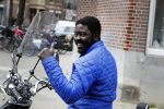 Amsterdam 10 april 2018
Acteur Andre Dongelmans op zijn scooter