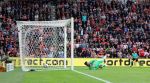 Eindhoven, 15 April 2018
PSV-AJAX, eindstand 3-0 en Landskampioen Seizoen 2017-2018
Andre Onana wordt verrast door een schot van Jorrit Hendrix 3-0
