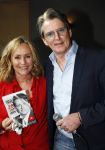 Amsterdam 25 april 2018
Boekpresentatie Erik de Zwart op het oude veronica schip. Erik rijkt het eerste boek uit aan Angela Groothuizen