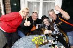 Hummelo 10 mei 2018
Onthulling standbeeld rockgroep Normaal met de bandleden Bennie Jolink, Ferdi Joly, Willem Terhorst en de partner van het overleden lid Jan Manschot . Arie Groeneveld met vrienden