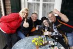 Hummelo 10 mei 2018
Onthulling standbeeld rockgroep Normaal met de bandleden Bennie Jolink, Ferdi Joly, Willem Terhorst en de partner van het overleden lid Jan Manschot . Arie Groeneveld met vrienden