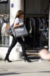 Amsterdam 19 april 2018
Astrid Joosten doet boodschappen op de cornelis schuytstraat