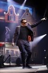 Amsterdam 14 april 2018
Heel holland zingt Hazes in het ziggo dome met oa Andre Hazes Jr Jeroen v d Boom Xander de Buisonje Roxeanne Hazes (zwanger) Peter Beense Trijntje Oosterhuis Danny de Munk Silver Metz en Barry Hay.