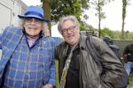 Hummelo 10 mei 2018
Onthulling standbeeld rockgroep Normaal met de bandleden Bennie Jolink, Ferdi Joly, Willem Terhorst en de partner van het overleden lid Jan Manschot . Bennie en NOS verslaggever Jeroen Wielaert