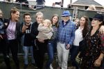 Hummelo 10 mei 2018
Onthulling standbeeld rockgroep Normaal met de bandleden Bennie Jolink, Ferdi Joly, Willem Terhorst en de partner van het overleden lid Jan Manschot . Bennie  met partner Ellie, 3 kinderen, 9 kleinkinderen en zijn schoonzoon