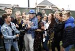 Hummelo 10 mei 2018
Onthulling standbeeld rockgroep Normaal met de bandleden Bennie Jolink, Ferdi Joly, Willem Terhorst en de partner van het overleden lid Jan Manschot . Bennie  met partner Ellie, 3 kinderen, 9 kleinkinderen en zijn schoonzoon
