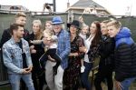 Hummelo 10 mei 2018
Onthulling standbeeld rockgroep Normaal met de bandleden Bennie Jolink, Ferdi Joly, Willem Terhorst en de partner van het overleden lid Jan Manschot . Bennie  met partner Ellie, 3 kinderen, 9 kleinkinderen en zijn schoonzoon