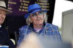 Hummelo 10 mei 2018
Onthulling standbeeld rockgroep Normaal met de bandleden Bennie Jolink, Ferdi Joly, Willem Terhorst en de partner van het overleden lid Jan Manschot