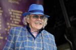 Hummelo 10 mei 2018
Onthulling standbeeld rockgroep Normaal met de bandleden Bennie Jolink, Ferdi Joly, Willem Terhorst en de partner van het overleden lid Jan Manschot