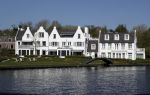 Breukelen 21 en 22 april 2018
Andre Hazes jr en zijn neef Djarno Hofland wonen in een huis op het complex Overweer in Breukelen.