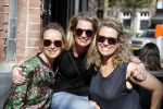 Amsterdam 19 april 2018
Carlijn de Vries viert haar verjaardag met vriendinnen Jorica Koppen en â€¦.
