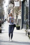 Amsterdam 11 april 2018
Christie Bokma bellend op straat