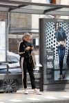 AMSTERDAM 24 april 2018
Claire Rose Cliteur wacht op de tram