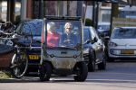 Amsterdam 18 april 2018
Connie Witteman met Janny ( haar steun en toeverlaat al meer dan 30 jaar) in haar Biro Karretje