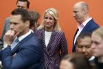 Groningen 27 april 2018
Koningsdag in Groningen met Koning Willem Alexander Koningin Maxima prinses Amalia Arian Alexia . Verder ook aanwezig Prins Maurits Prinses Marilene Prins Bernhard Prinses Annette Prins Floris Prinses Aimee en prins Pieter Christiaan. Dionne Stax en Bertus Holkema