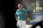 Hilversum 9 mei 2018
Emile Ratelband mag hier onder begeleiding zijn kinderen zien . Zijn ex Moon brengt de kinderen.