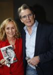 Amsterdam 25 april 2018
Boekpresentatie Erik de Zwart op het oude veronica schip. Erik rijkt het eerste boek uit aan Angela Groothuizen