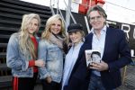 Amsterdam 25 april 2018
Boekpresentatie Erik de Zwart op het oude veronica schip. Erik met zijn vrouw en dochters