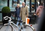 Amsterdam 23 april 2018
Frans Weisglas met zijn vrouw op de beethovenstraat.