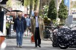 Amsterdam 23 april 2018
Frans Weisglas met zijn vrouw op de beethovenstraat.