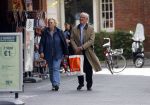 Amsterdam 23 april 2018
Frans Weisglas met zijn vrouw op de beethovenstraat.