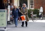 Amsterdam 23 april 2018
Frans Weisglas met zijn vrouw op de beethovenstraat.