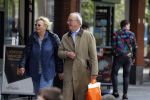 Amsterdam 23 april 2018
Frans Weisglas met zijn vrouw op de beethovenstraat.