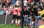 Eindhoven, 15 April 2018
PSV-AJAX, eindstand 3-0 en Landskampioen Seizoen 2017-2018
Gaston Pereiro