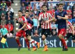 Eindhoven, 15 April 2018
PSV-AJAX, eindstand 3-0 en Landskampioen Seizoen 2017-2018
Gaston Pereiro in duel Joel Veltman