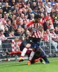 Eindhoven, 15 April 2018
PSV-AJAX, eindstand 3-0 en Landskampioen Seizoen 2017-2018
Gaston Pereiro in duel met Max Wober