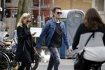Amsterdam 10 april 2018
Gigi ravelli met haar man Roger Hodenius in Amsterdam zuid.
