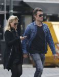 Amsterdam 10 april 2018
Gigi ravelli met haar man Roger Hodenius in Amsterdam zuid.