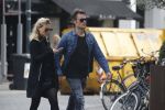 Amsterdam 10 april 2018
Gigi ravelli met haar man Roger Hodenius in Amsterdam zuid.