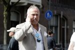 Amsterdam 8 april 2018
Gordon bij zijn koffieshop Blushing