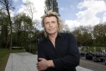 Amsterdam 25 september 2018
Presentatie lâ€™Homo van het blad Linda in Hotel Arena. Linda de Mol reikt het eerste exemplaar uit aan Erwin Olaf Hans v Manen en Hans Klok .