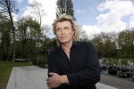 Amsterdam 25 september 2018
Presentatie lâ€™Homo van het blad Linda in Hotel Arena. Linda de Mol reikt het eerste exemplaar uit aan Erwin Olaf Hans v Manen en Hans Klok .