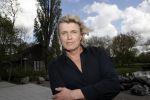Amsterdam 25 september 2018
Presentatie lâ€™Homo van het blad Linda in Hotel Arena. Linda de Mol reikt het eerste exemplaar uit aan Erwin Olaf Hans v Manen en Hans Klok .