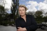 Amsterdam 25 september 2018
Presentatie lâ€™Homo van het blad Linda in Hotel Arena. Linda de Mol reikt het eerste exemplaar uit aan Erwin Olaf Hans v Manen en Hans Klok .