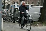 Amsterdam 10 april 2018
Henk Spaan bellend op de fiets in Amsterdam