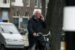 Amsterdam 10 april 2018
Henk Spaan bellend op de fiets in Amsterdam